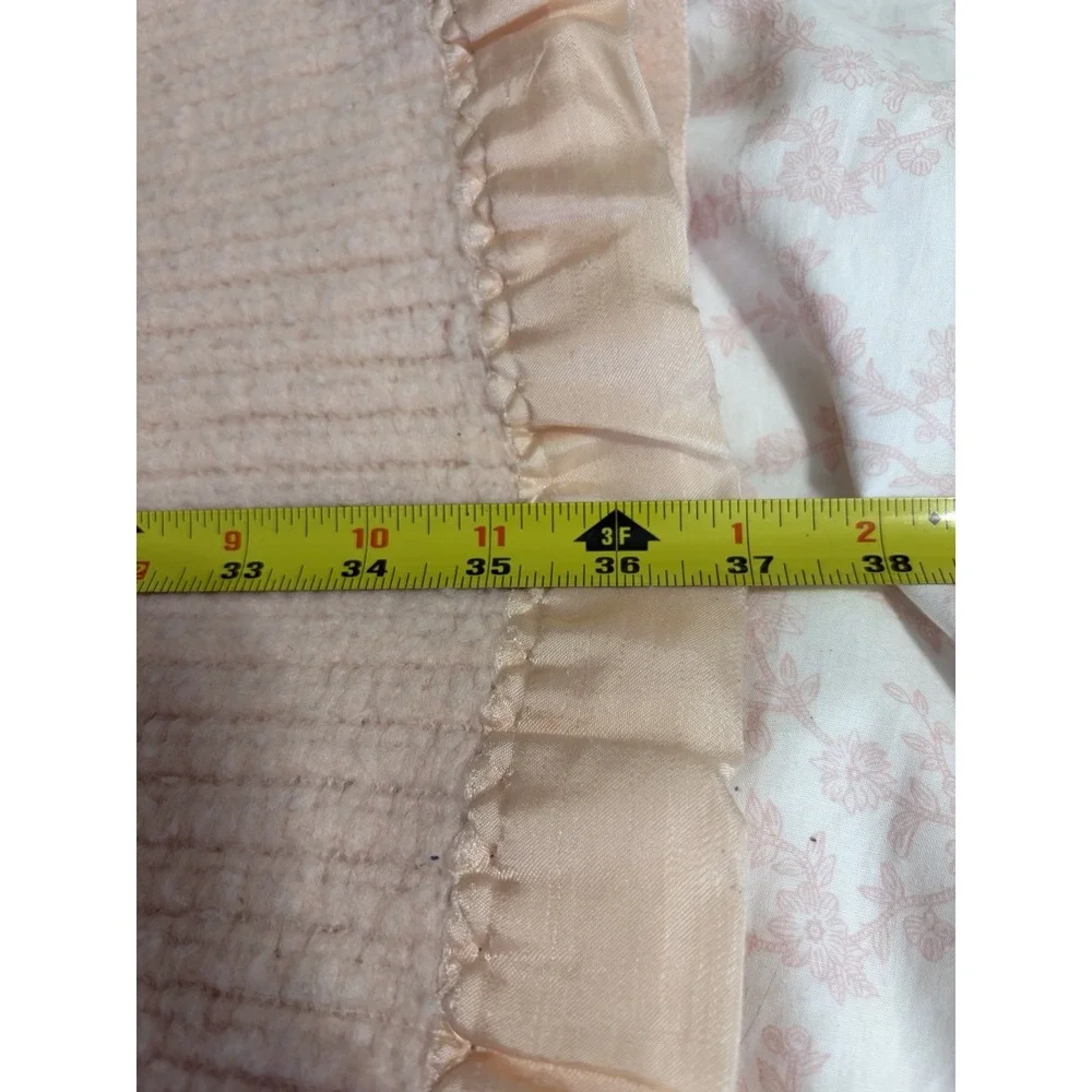 Vintage Weave Thermal Blanket Light Pink Satin Bound Edge Acrylic 74